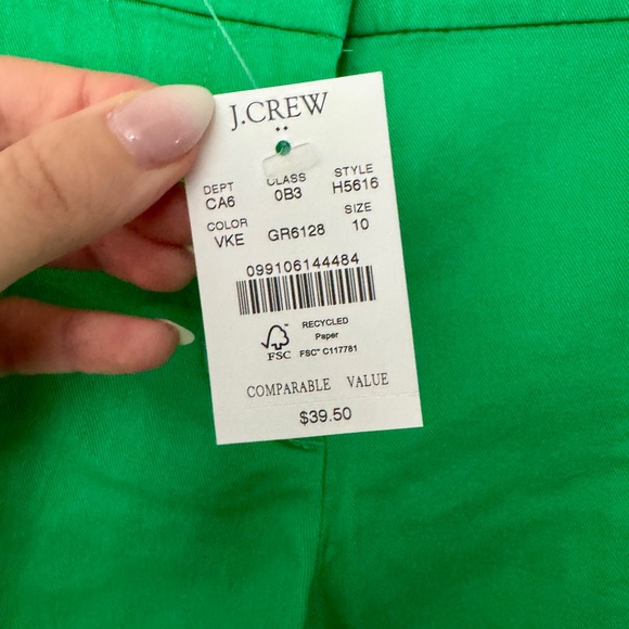 J. Crew Kelly Green 3.5” Chino Shorts, size 10 - Picture 3 of 3